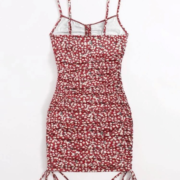 Drawstring dress - Picture 2 of 5